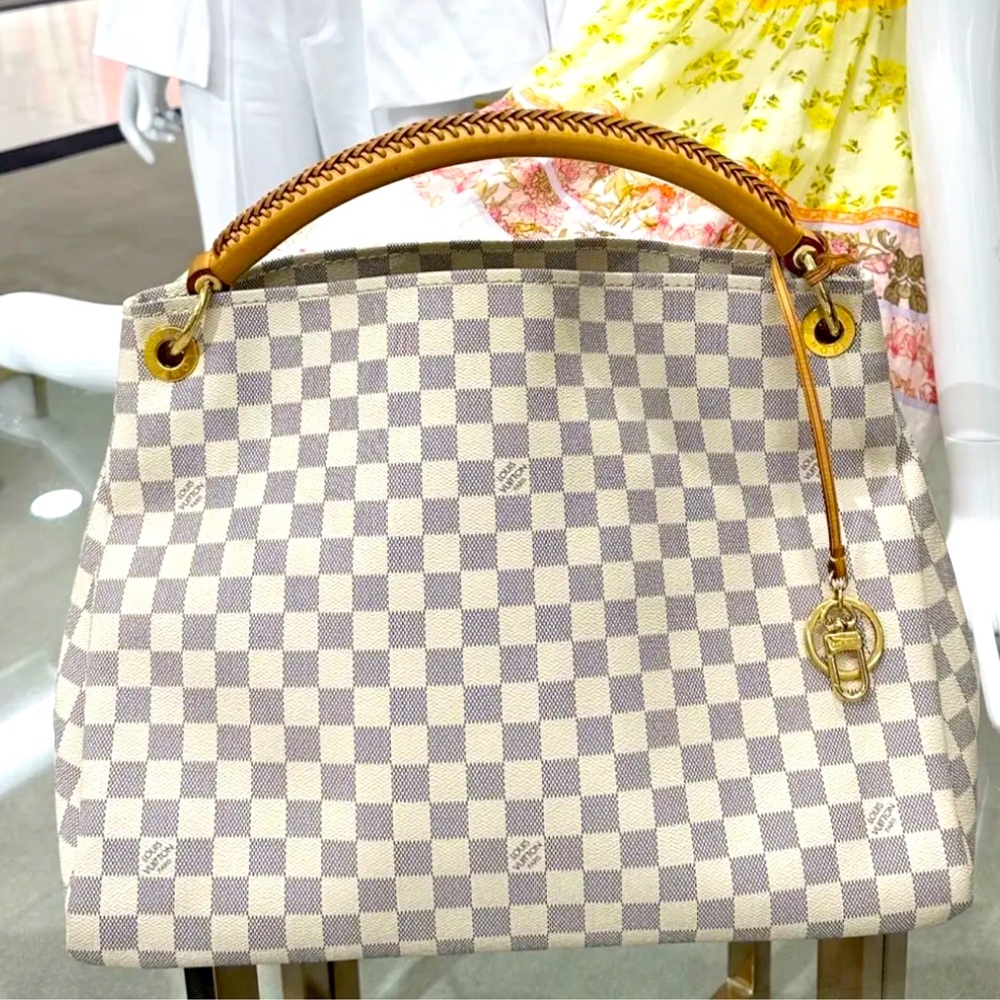 Louis Vuitton Damier azur artsy bag